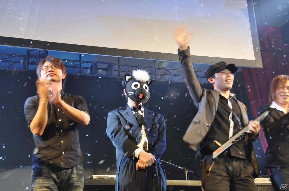 ラストを華々しく飾るスペシャルゲストが登壇！「KONAMI Arcade Championship 2011 グランドフィナーレ ～授賞祝賀会～」イベントレポートの画像283