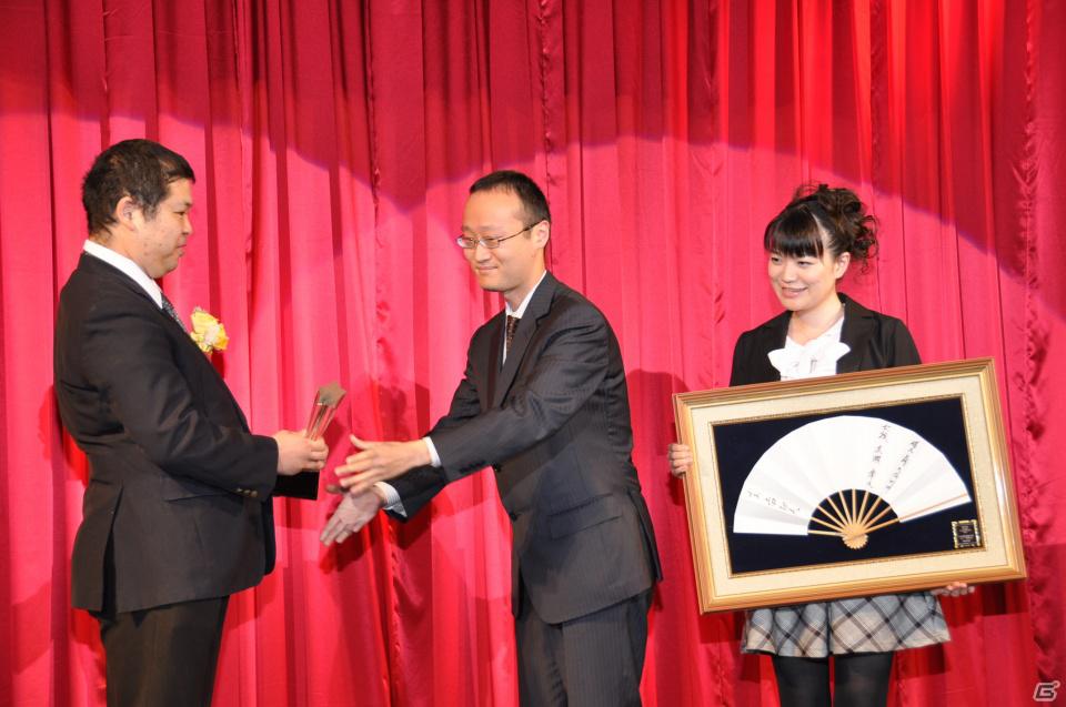 ラストを華々しく飾るスペシャルゲストが登壇！「KONAMI Arcade Championship 2011 グランドフィナーレ ～授賞祝賀会～」イベントレポートの画像84