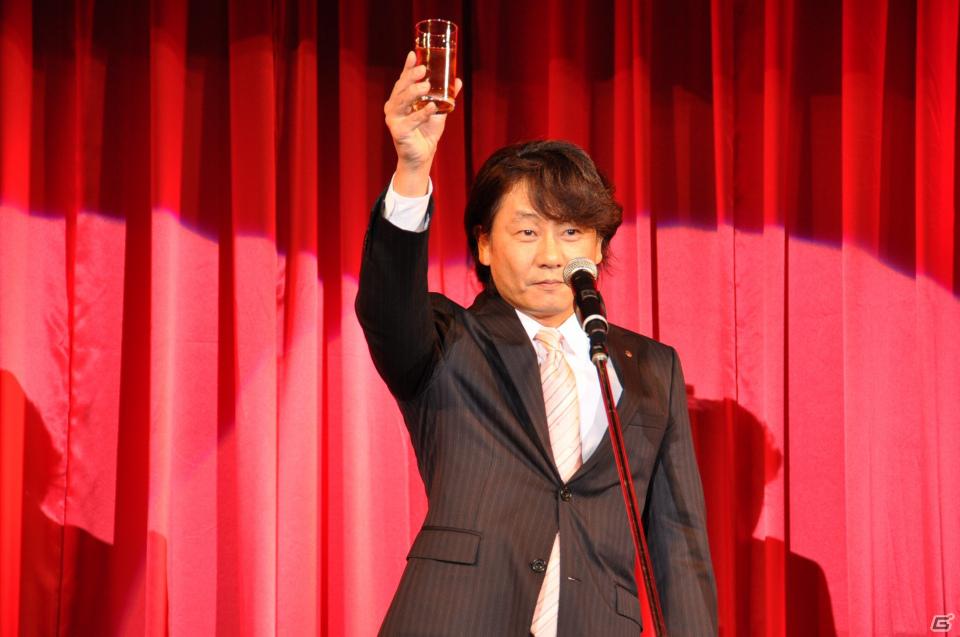ラストを華々しく飾るスペシャルゲストが登壇！「KONAMI Arcade Championship 2011 グランドフィナーレ ～授賞祝賀会～」イベントレポートの画像9