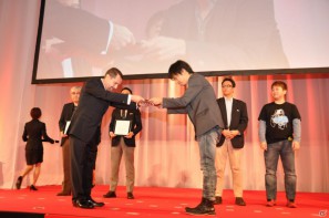 トリプル受賞を決めたのは「モンスターハンターポータブル3rd」!新作となるFF零式やエクシリアもゴールドプライズに輝いた「PlayStation Awards 2011」授賞式レポートの画像17