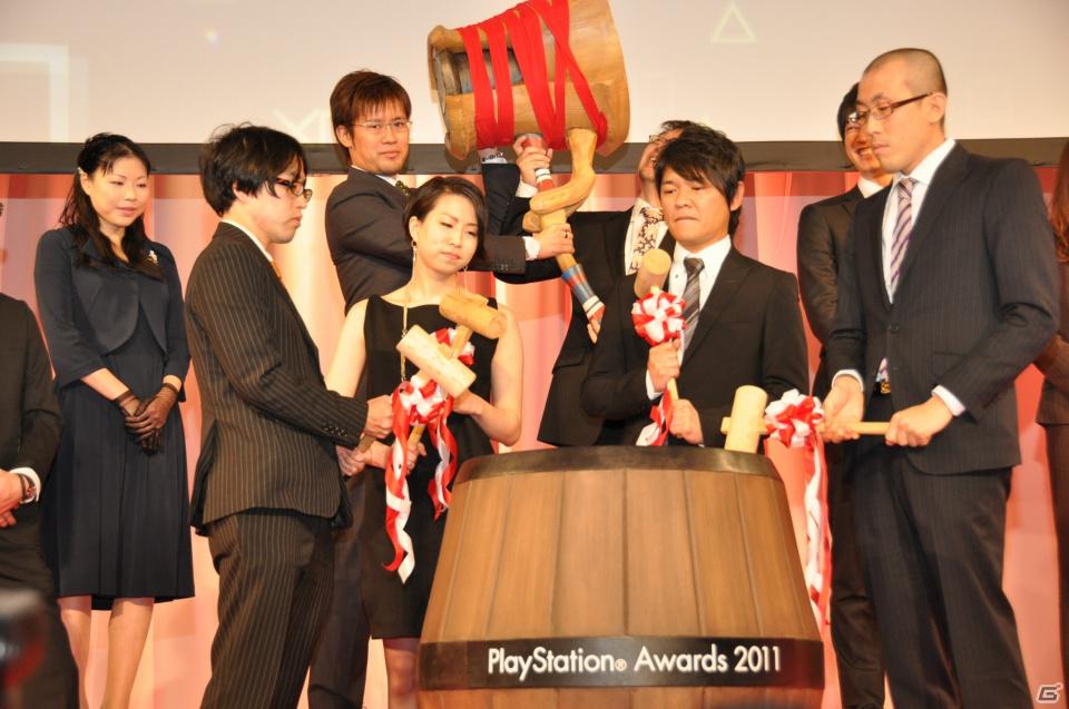 トリプル受賞を決めたのは「モンスターハンターポータブル3rd」！新作となるFF零式やエクシリアもゴールドプライズに輝いた「PlayStation Awards 2011」授賞式レポートの画像170