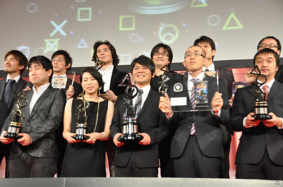 トリプル受賞を決めたのは「モンスターハンターポータブル3rd」！新作となるFF零式やエクシリアもゴールドプライズに輝いた「PlayStation Awards 2011」授賞式レポートの画像183
