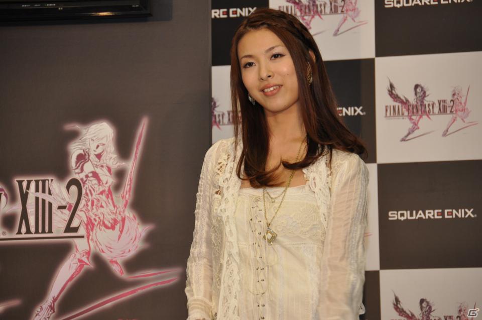 ゲストに岸尾だいすけさん、ふくい舞さん、「露出と防御」コスチュームで登場したのは大島優子さん！PS3/Xbox 360「ファイナルファンタジーXIII-2」発売カウントダウンイベントレポートの画像13