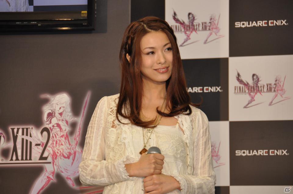 ゲストに岸尾だいすけさん、ふくい舞さん、「露出と防御」コスチュームで登場したのは大島優子さん！PS3/Xbox 360「ファイナルファンタジーXIII-2」発売カウントダウンイベントレポートの画像14