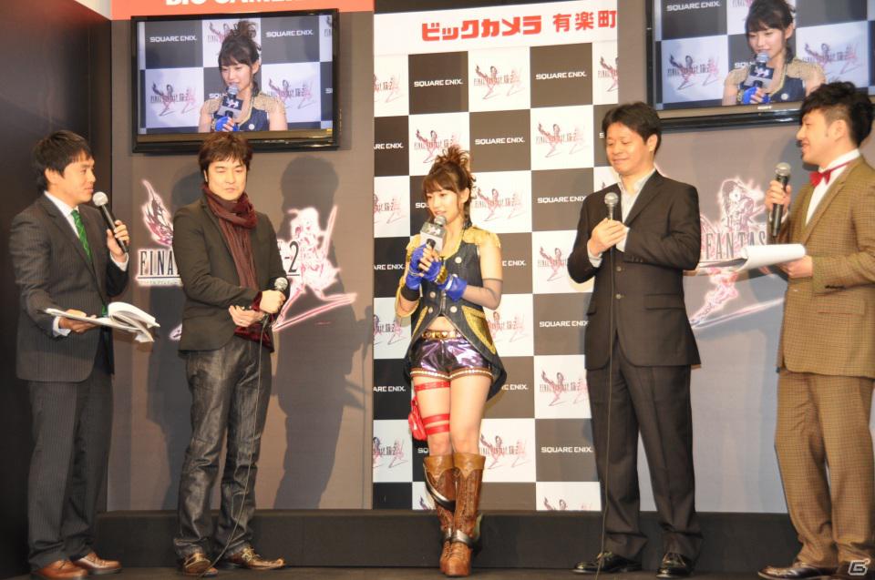 ゲストに岸尾だいすけさん、ふくい舞さん、「露出と防御」コスチュームで登場したのは大島優子さん！PS3/Xbox 360「ファイナルファンタジーXIII-2」発売カウントダウンイベントレポートの画像52