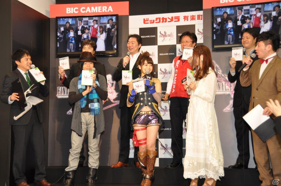 ゲストに岸尾だいすけさん、ふくい舞さん、「露出と防御」コスチュームで登場したのは大島優子さん！PS3/Xbox 360「ファイナルファンタジーXIII-2」発売カウントダウンイベントレポートの画像62