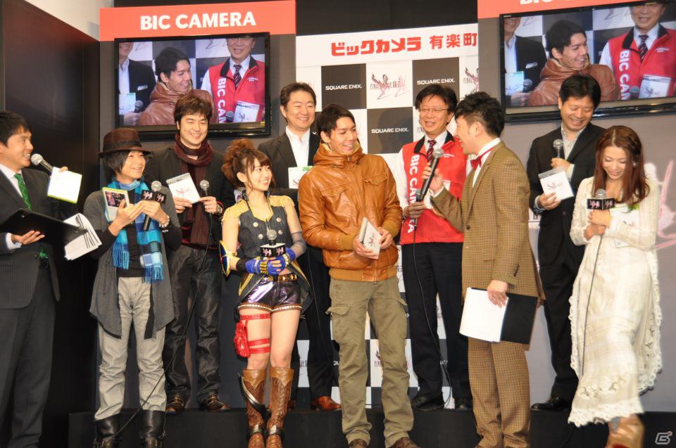 ゲストに岸尾だいすけさん、ふくい舞さん、「露出と防御」コスチュームで登場したのは大島優子さん！PS3/Xbox 360「ファイナルファンタジーXIII-2」発売カウントダウンイベントレポートの画像65