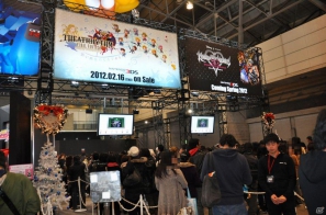 【ジャンプフェスタ2012】スクウェア・エニックスブースでは3DSタイトルの試遊台が多数！Vジャンプ編集部が質問する「ドラゴンクエストX」スペシャルステージも開催の画像79