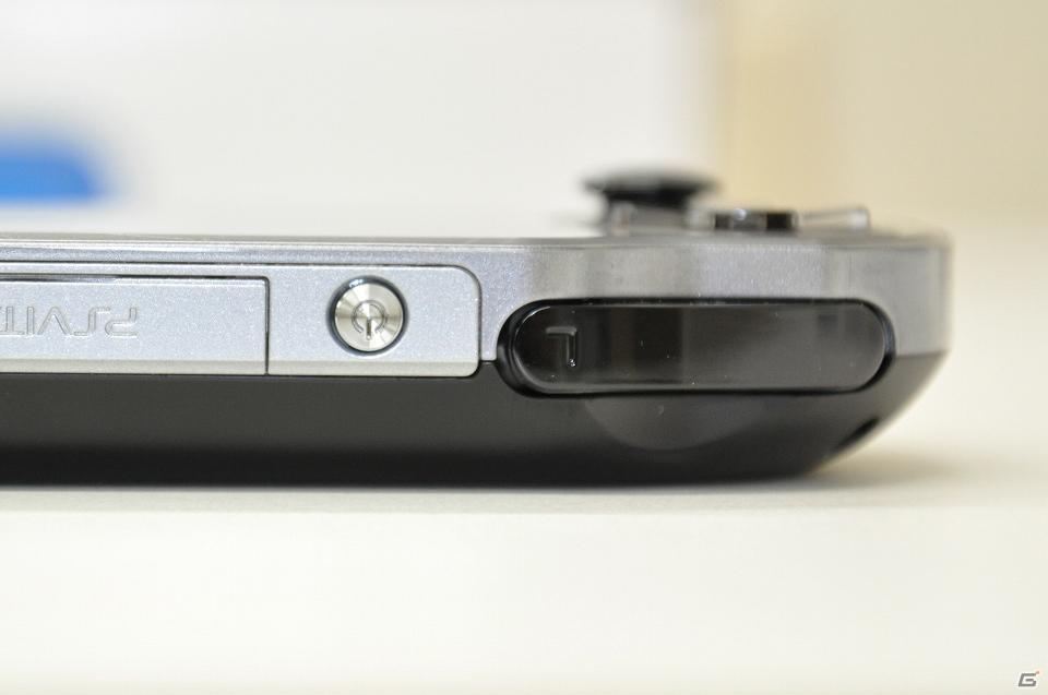 「PlayStation Vita」Wi-Fiモデルを購入―本体や内容品を写真で紹介の画像15