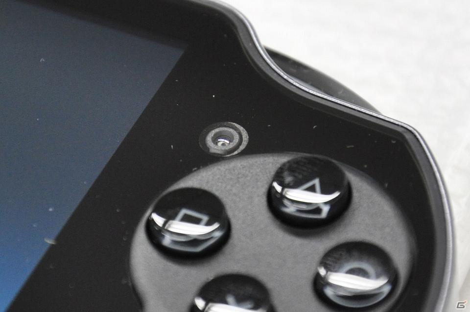 「PlayStation Vita」Wi-Fiモデルを購入―本体や内容品を写真で紹介の画像18