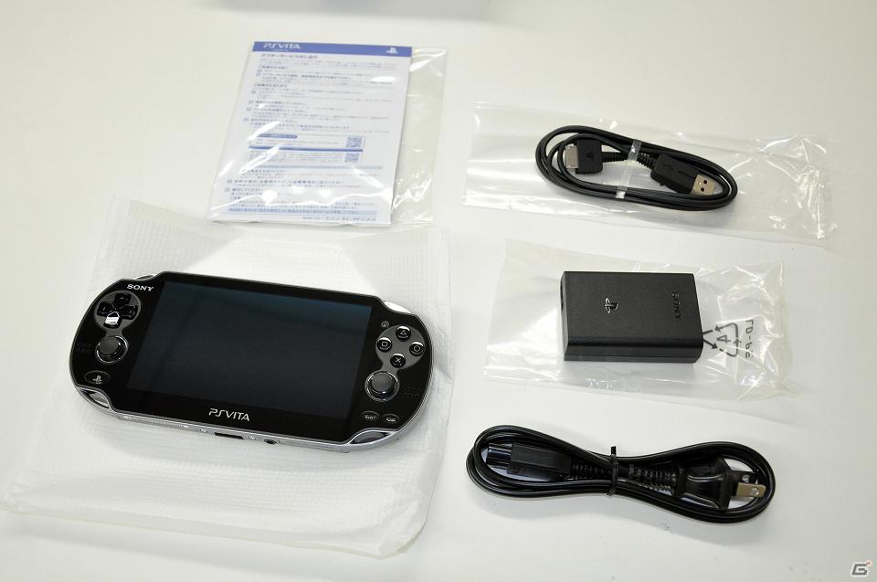 PlayStation Vita」Wi-Fiモデルを購入―本体や内容品を写真で紹介