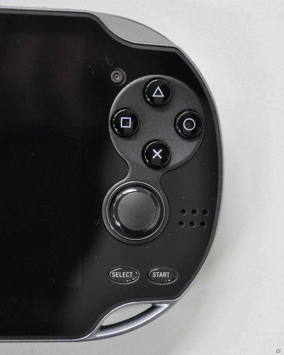 「PlayStation Vita」Wi-Fiモデルを購入―本体や内容品を写真で紹介の画像9