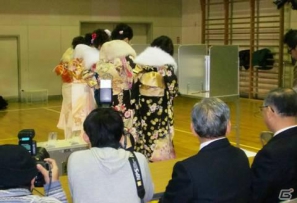 昨年行われた模擬投票の様子
