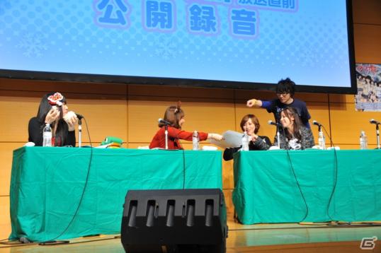 紳士淑女が選ぶ絢辻さん＆梨穂子の名場面が決定！azusaさんのミニライブも行われた「良子と佳奈のアマガミ カミングスウィート！」第3回公開録音の模様をお届け！の画像33
