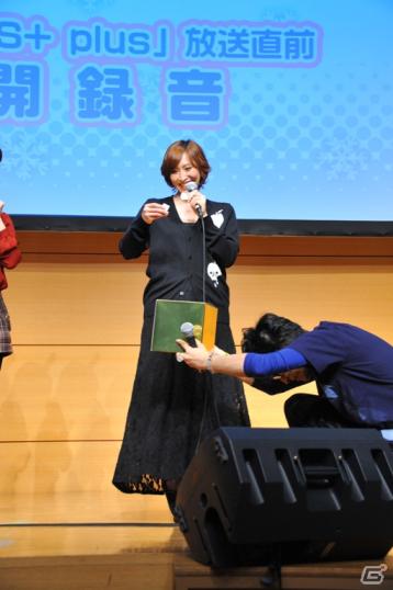 紳士淑女が選ぶ絢辻さん＆梨穂子の名場面が決定！azusaさんのミニライブも行われた「良子と佳奈のアマガミ カミングスウィート！」第3回公開録音の模様をお届け！の画像43