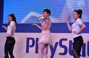 【台北国際ゲームショウ 2012】いよいよ開幕！SCETメインブースでは台湾の「オタク女神」ことアンバー・アンがダンスを披露、PS Vita試遊台が多数準備の画像33