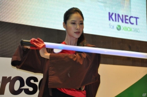 【台北国際ゲームショウ 2012】Microsoft Xbox 360イベントブースで「Kinectスター・ウォーズ」の世界からルークやストームトルーパーが登場！？Kinectタイトルを全力で遊びまくる来場者もの画像18