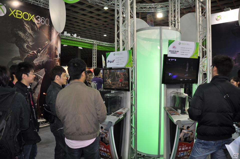 【台北国際ゲームショウ 2012】Microsoft Xbox 360イベントブースで「Kinectスター・ウォーズ」の世界からルークやストームトルーパーが登場！？Kinectタイトルを全力で遊びまくる来場者もの画像42