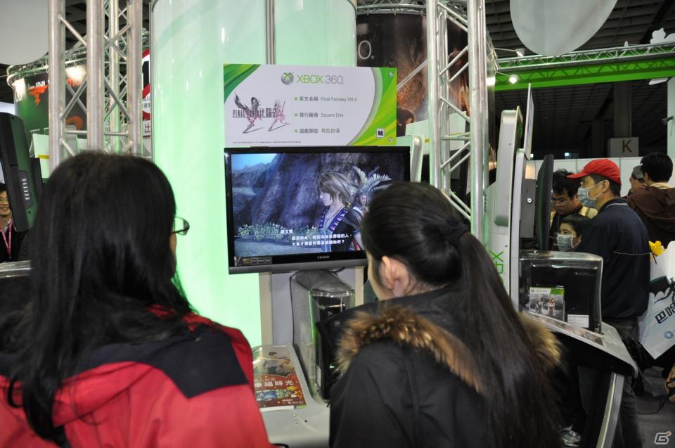 【台北国際ゲームショウ 2012】Microsoft Xbox 360イベントブースで「Kinectスター・ウォーズ」の世界からルークやストームトルーパーが登場！？Kinectタイトルを全力で遊びまくる来場者もの画像44