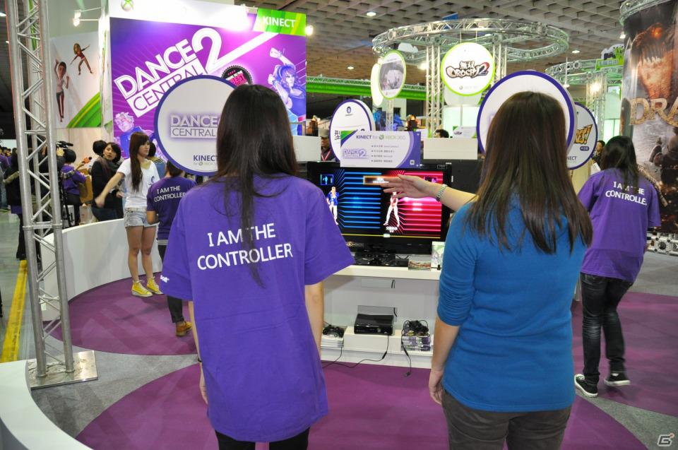 【台北国際ゲームショウ 2012】Microsoft Xbox 360イベントブースで「Kinectスター・ウォーズ」の世界からルークやストームトルーパーが登場！？Kinectタイトルを全力で遊びまくる来場者もの画像49