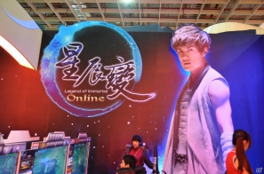 【台北国際ゲームショウ 2012】「九剣」「古龍争覇」など主流はやはり武侠型MMORPG、痛快なSF横スクロールアクション「藍星戦記」も人気！オンラインゲームブースレポートその1の画像40