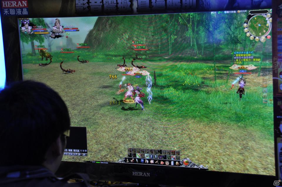 【台北国際ゲームショウ 2012】「九剣」「古龍争覇」など主流はやはり武侠型MMORPG、痛快なSF横スクロールアクション「藍星戦記」も人気！オンラインゲームブースレポートその1の画像14