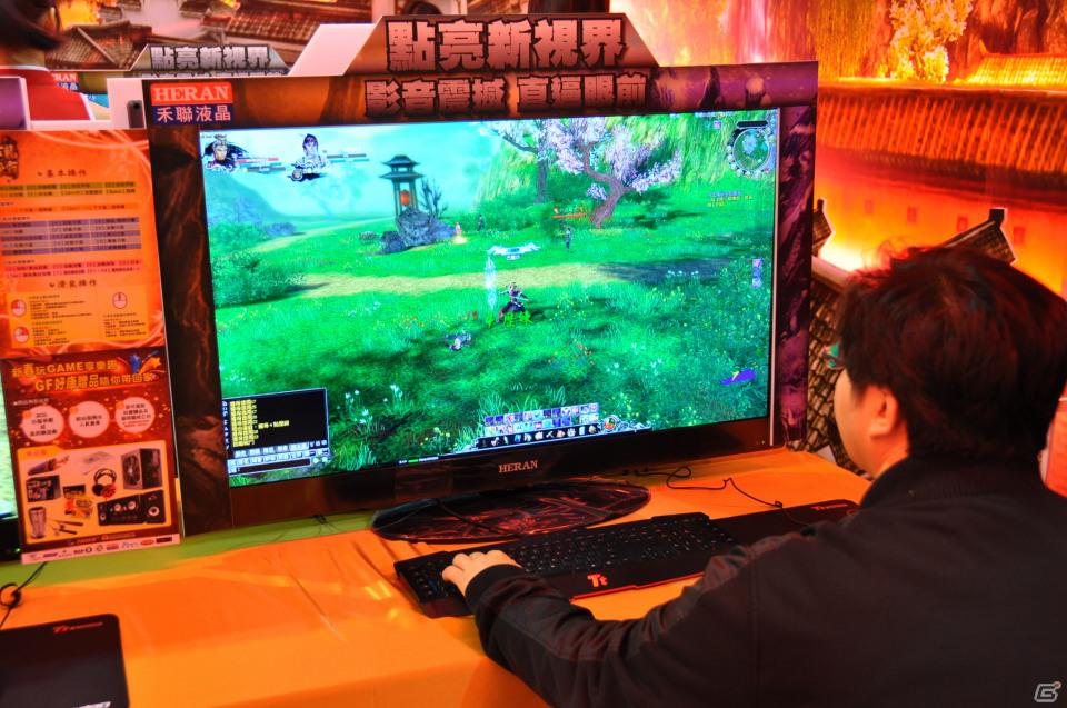 【台北国際ゲームショウ 2012】「九剣」「古龍争覇」など主流はやはり武侠型MMORPG、痛快なSF横スクロールアクション「藍星戦記」も人気！オンラインゲームブースレポートその1の画像26