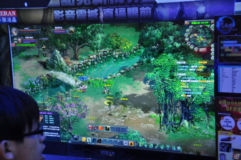 【台北国際ゲームショウ 2012】「九剣」「古龍争覇」など主流はやはり武侠型MMORPG、痛快なSF横スクロールアクション「藍星戦記」も人気！オンラインゲームブースレポートその1の画像32