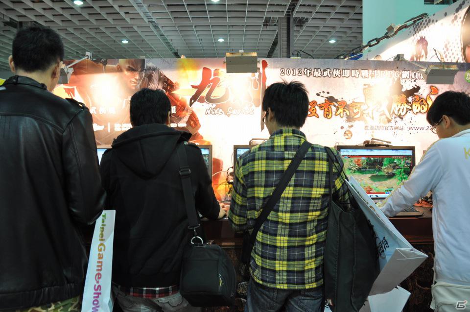 【台北国際ゲームショウ 2012】「九剣」「古龍争覇」など主流はやはり武侠型MMORPG、痛快なSF横スクロールアクション「藍星戦記」も人気！オンラインゲームブースレポートその1の画像7