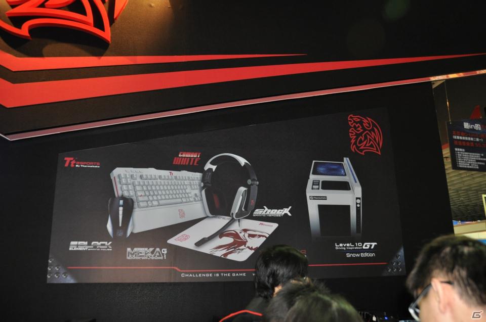 【台北国際ゲームショウ 2012】マウスやキーボードなどもしっかり試遊！ゲーミングデバイスメーカーブースはどこも混雑、その場で購入していくゲーマーもの画像8