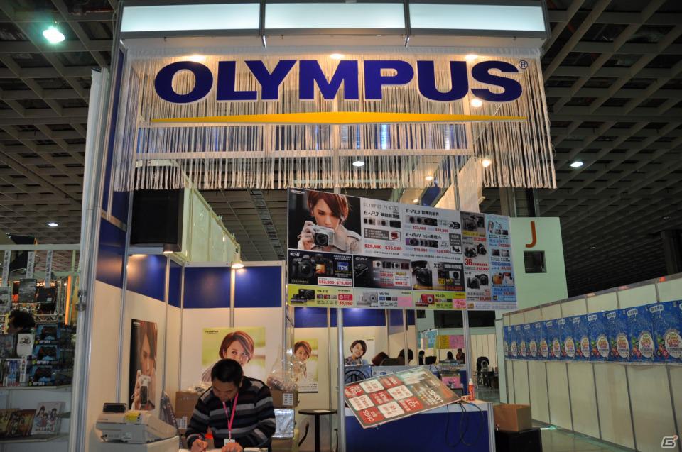 【台北国際ゲームショウ 2012】PCソフトやデバイス、デジカメからラジコンヘリ、実物大のアイツのあの刀まで売ってます！もちろん版権グッズや同人誌も！？TGSレポート番外編の画像2