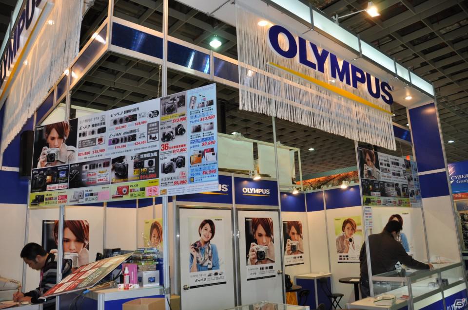 【台北国際ゲームショウ 2012】PCソフトやデバイス、デジカメからラジコンヘリ、実物大のアイツのあの刀まで売ってます！もちろん版権グッズや同人誌も！？TGSレポート番外編の画像3