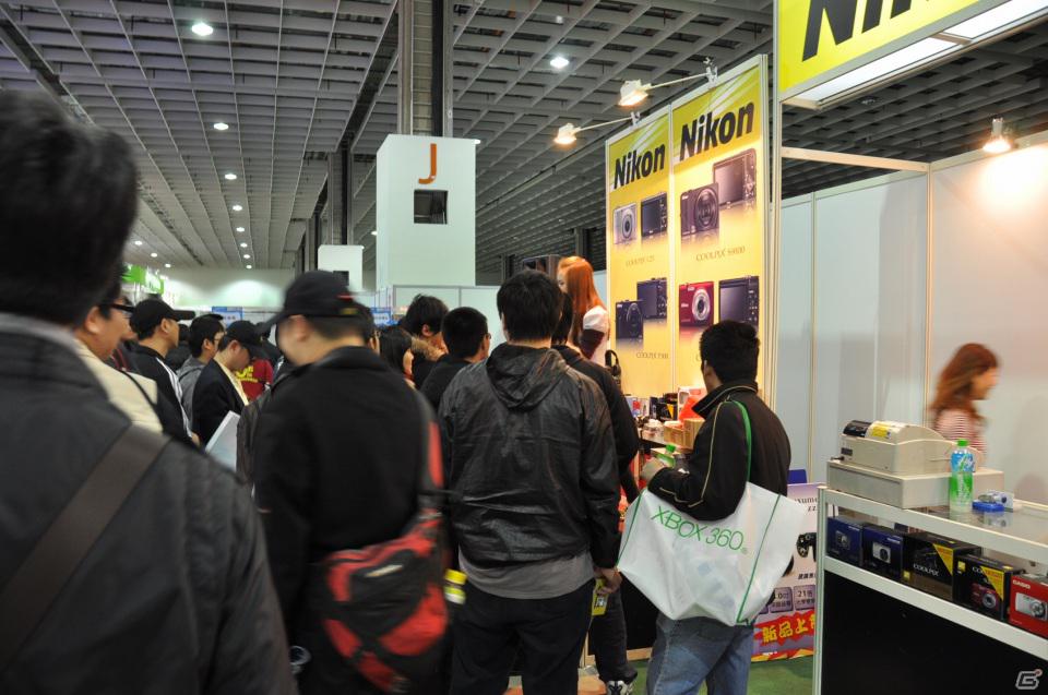 【台北国際ゲームショウ 2012】やっぱりアジアのゲーマーたちはエネルギッシュ！規模は小さいが試遊して購入する楽しみの詰まった、まさに「ゲーム見本市」の画像16