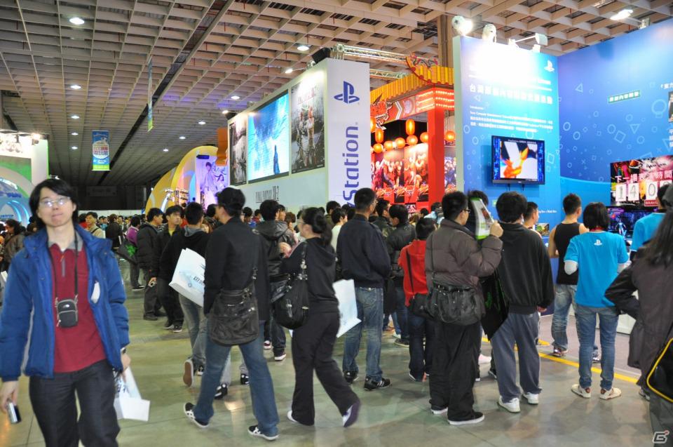 【台北国際ゲームショウ 2012】やっぱりアジアのゲーマーたちはエネルギッシュ！規模は小さいが試遊して購入する楽しみの詰まった、まさに「ゲーム見本市」の画像36