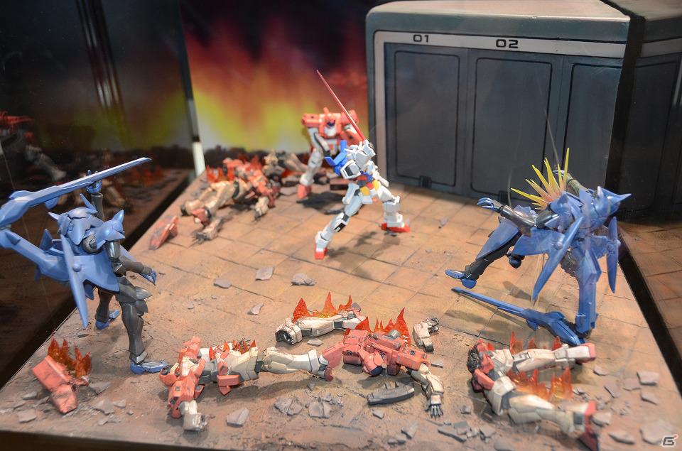 「ガンダムEXA」からレオス＆セシアの参戦が決定！「EXVS.FB」の発表もあったAC版「機動戦士ガンダム エクストリームバーサス プレミアムドッグファイト2012 決勝大会」レポートの画像49