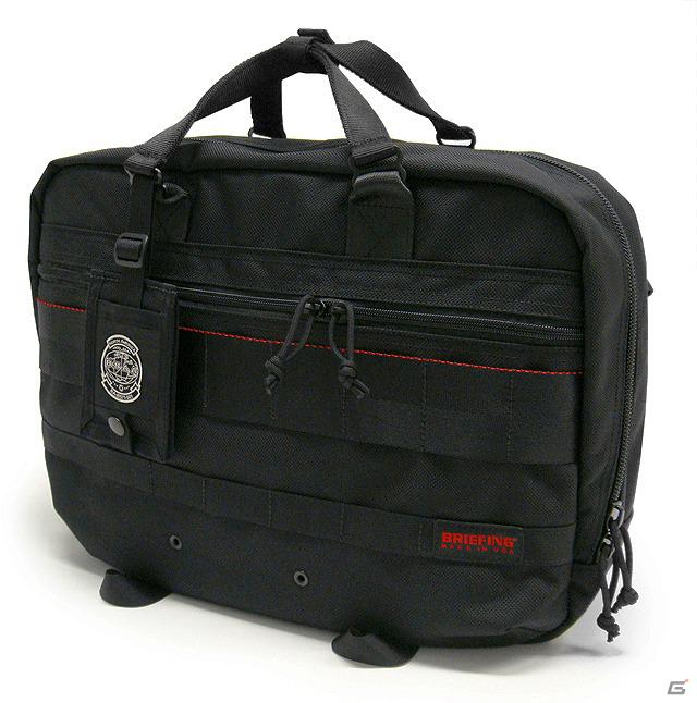 バイオハザード15周年記念コラボバック「BIOHAZARD×BRIEFING MISSION LINER」に、クリス・レッドフィールドのオフィシャル「IDカード」が付属決定の画像3