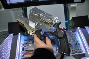 ガンスタイルを変化させると全く違う攻撃が可能に。ダブルガンデバイスはやっぱりカッコイイ！AC「ガンスリンガー ストラトス」メディア向け体験会レポの画像55
