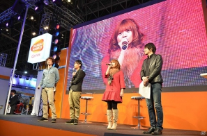 【AOU2012】稼働時期は4月上旬予定！岡本信彦さん、竹達彩奈さんが生アフレコも披露した「機動戦士ガンダム エクストリームバーサス フルブースト」イベントステージをレポートの画像11
