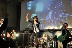 ゲストにうずまきナルト役の竹内順子さん、CC2の松山氏、そしてFLOWの生ライブも！頂上決戦も白熱したってばよ！！「NARUTO－ナルト－ ワールドツアー日本大会」レポートの画像69