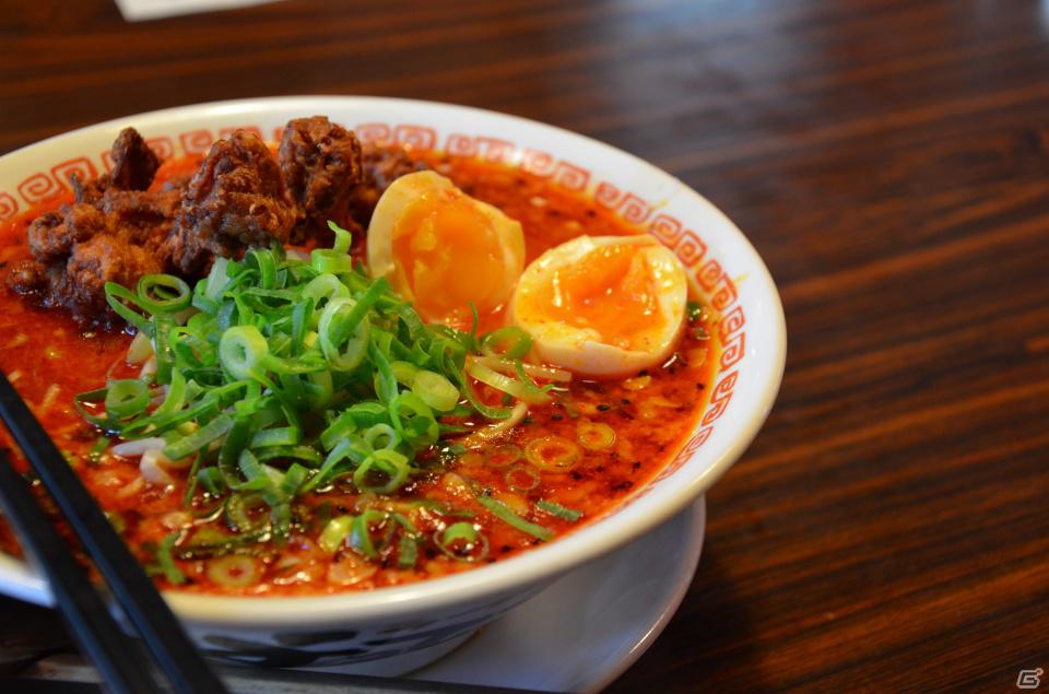 味をチェンジできる！Mobage「狩りとも」と「よってこや」のコラボレーションラーメン試食会で「赤味スタミナラーメン」を一足お先に堪能の画像5