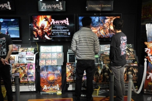 「アスラズ ラース」＆「ドラゴンズドグマ」先行プレイ！大阪・日本橋で実施された店舗体験会に行ってきました！キメラがホントに憎くなる骨太ファンタジーアクションを満喫の画像22