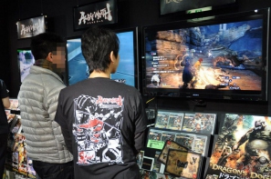 「アスラズ ラース」＆「ドラゴンズドグマ」先行プレイ！大阪・日本橋で実施された店舗体験会に行ってきました！キメラがホントに憎くなる骨太ファンタジーアクションを満喫の画像47