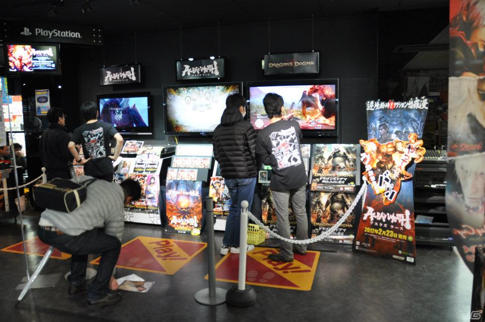 「アスラズ ラース」＆「ドラゴンズドグマ」先行プレイ！大阪・日本橋で実施された店舗体験会に行ってきました！キメラがホントに憎くなる骨太ファンタジーアクションを満喫の画像1