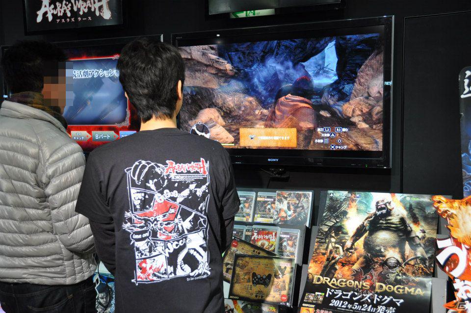 「アスラズ ラース」＆「ドラゴンズドグマ」先行プレイ！大阪・日本橋で実施された店舗体験会に行ってきました！キメラがホントに憎くなる骨太ファンタジーアクションを満喫の画像16