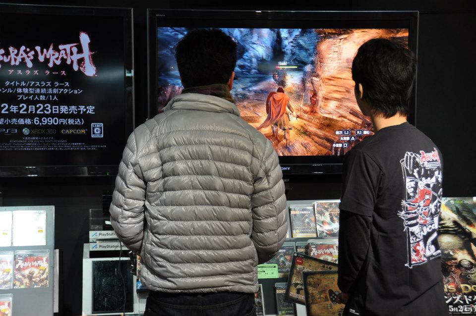 「アスラズ ラース」＆「ドラゴンズドグマ」先行プレイ！大阪・日本橋で実施された店舗体験会に行ってきました！キメラがホントに憎くなる骨太ファンタジーアクションを満喫の画像23