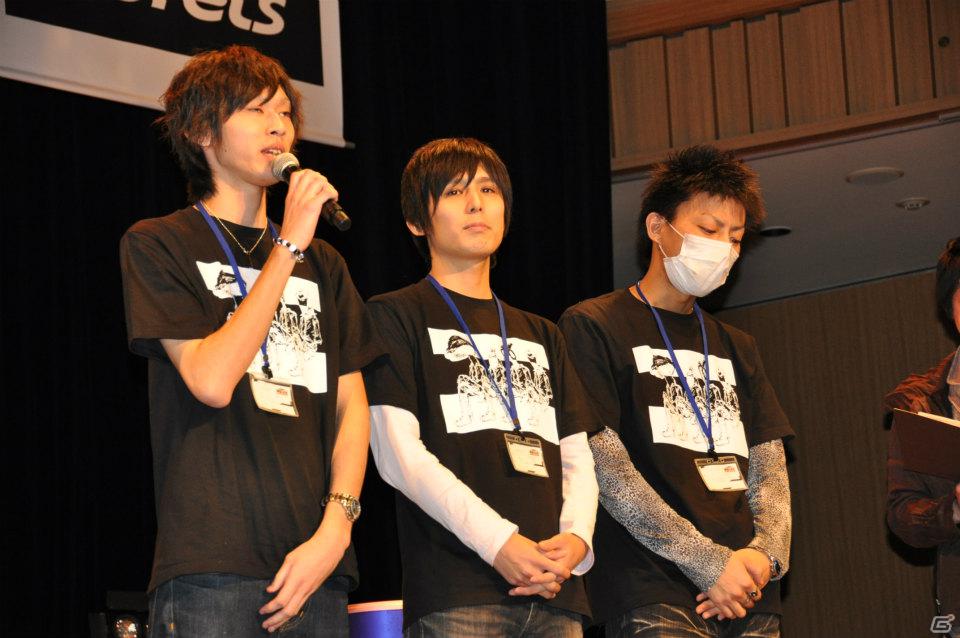 小野P＆原田氏がMissストクロから嬉しいケツキック！？白熱した全国大会決勝やモデルのJOYさんが登壇してのジャンブルモードデモプレイ、コラボ衣装情報も！ストクロ完成記念イベントレポの画像120