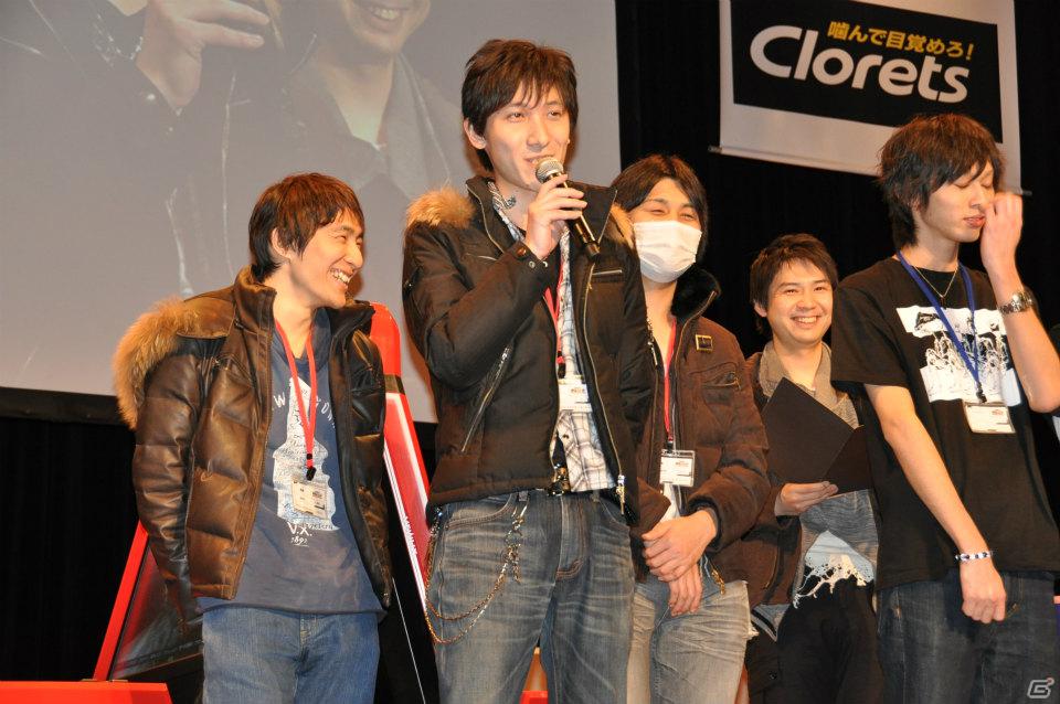 小野P＆原田氏がMissストクロから嬉しいケツキック！？白熱した全国大会決勝やモデルのJOYさんが登壇してのジャンブルモードデモプレイ、コラボ衣装情報も！ストクロ完成記念イベントレポの画像121