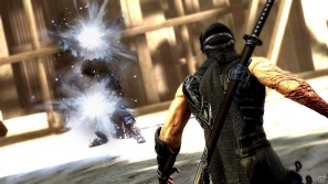 PS3/Xbox 360「NINJA GAIDEN 3」「刀で敵を斬る手応え」を極限まで追求、リュウ・ハヤブサの忍として悩みや苦しみがコントローラに伝わる…！ゲーム紹介＆序盤プレイインプレッションの画像2