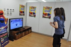 セサミストリート大好きタレントの坂田しおりさん＆福見真紀さんによる編集部突撃チャレンジ企画実施！ガチで戦う大人げない編集部との対決の結果は！？の画像32