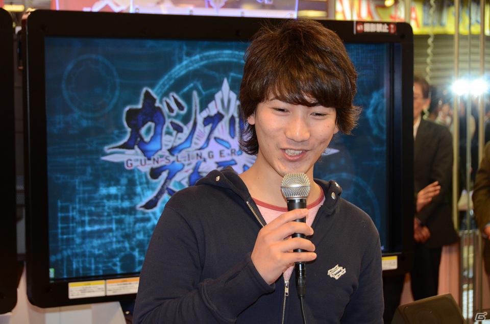 4月4日よりβイベント開始のAC「ガンスリンガー ストラトス」オープニングセレモニーが開催！阿部敦さん、金元寿子さん、植田佳奈さん、梅原大吾さんがデモプレイを披露！の画像6
